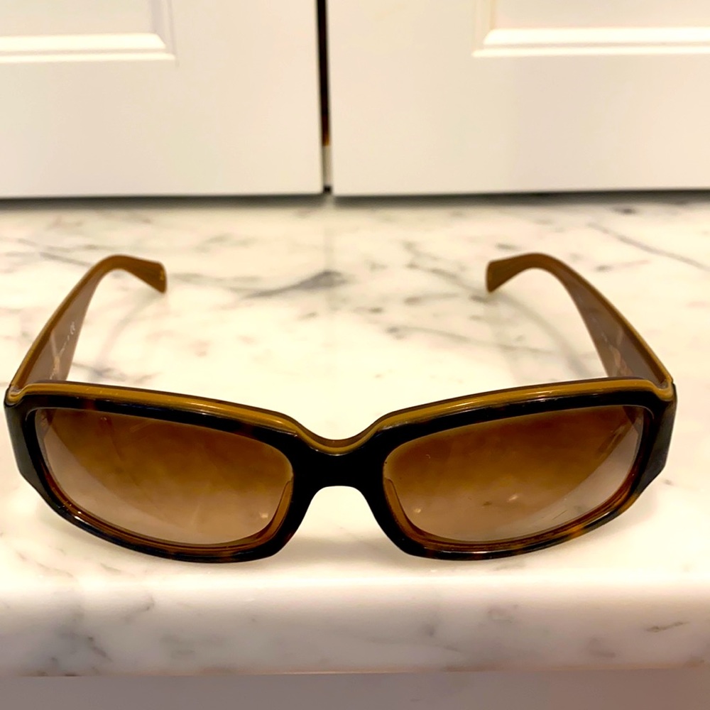 CHANEL sunglasses